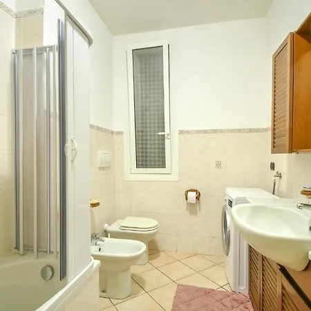 Apartamento Lovely In With Wifi San Remo